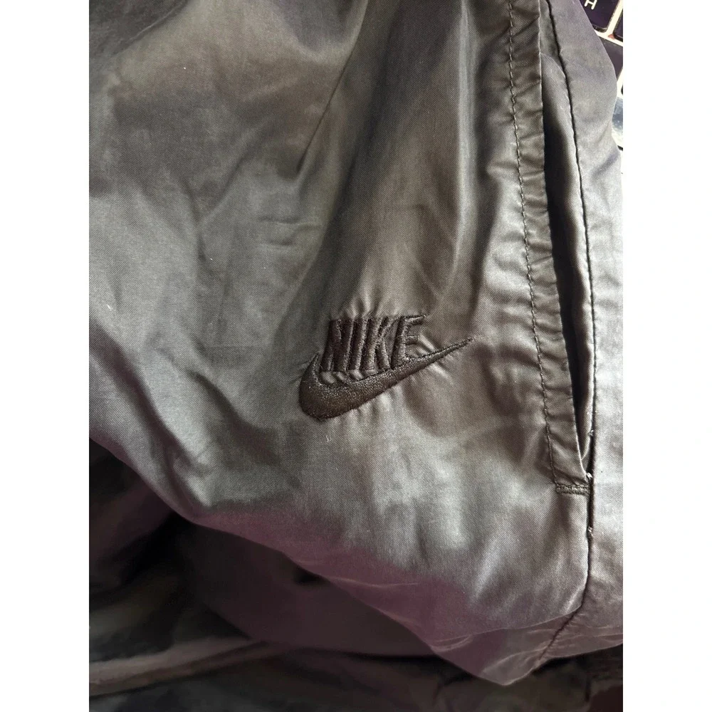 Nike vintage windbreaker